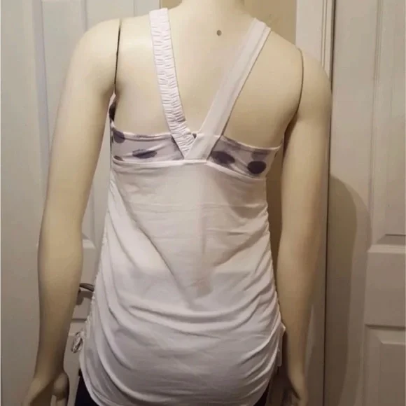 Lululemon Tank Top 10 - Picture 4 of 9